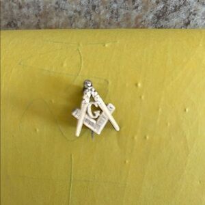 Vintage Gold Masonic Symbol Pin